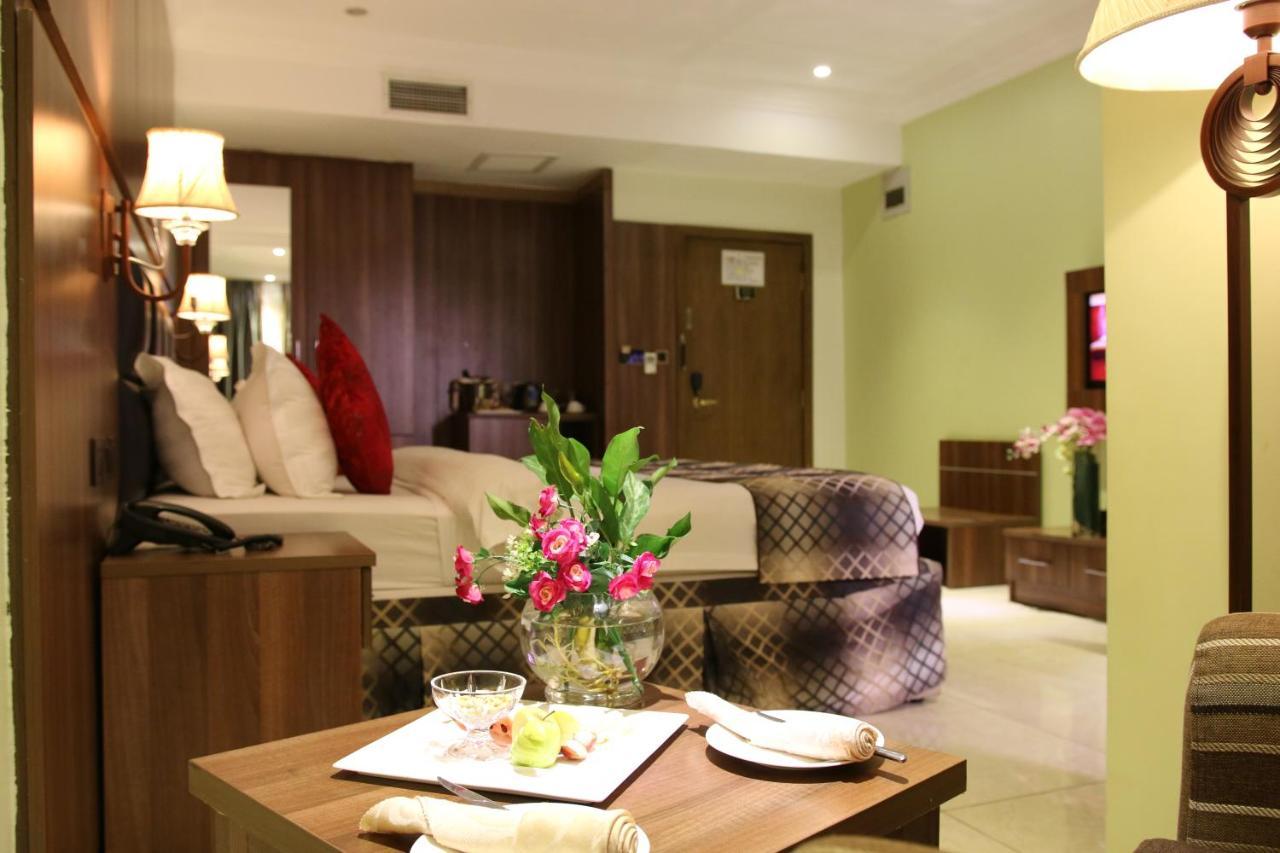 Grand Pela Hotel & Suites Abuja Bagian luar foto